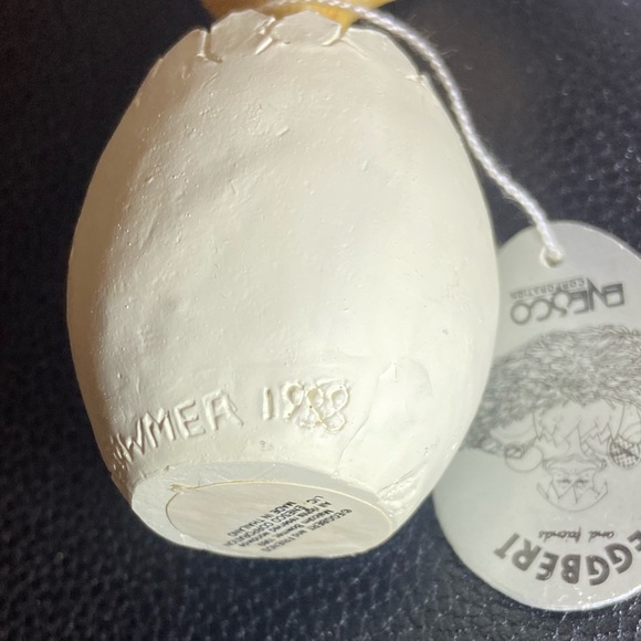 Vintage Enesco Eggbert and Friends “Eggsecutive” 764612 figurine w/ tag. 3.5”H - Picture 6 of 8